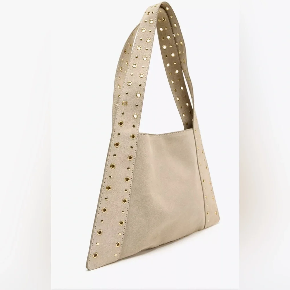 Zara your chic